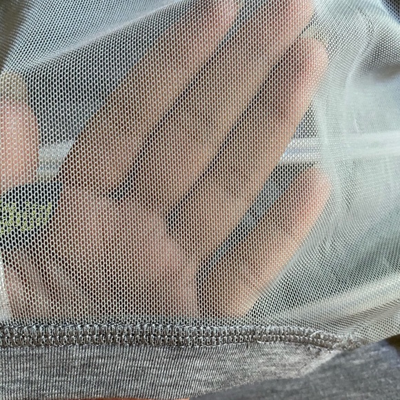 Activewear - Picture 4 of 6